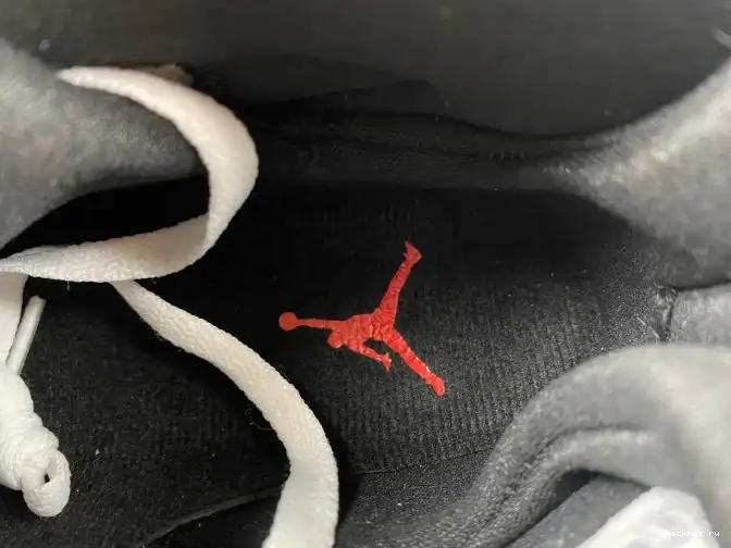 Rep 305381-103 Retro Bugs Air Bunny (2013) 8 Jordan 0516